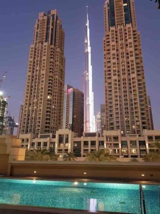 ドバイLux 1Br 2 Min To Burj Khalifaアパートメント エクステリア 写真