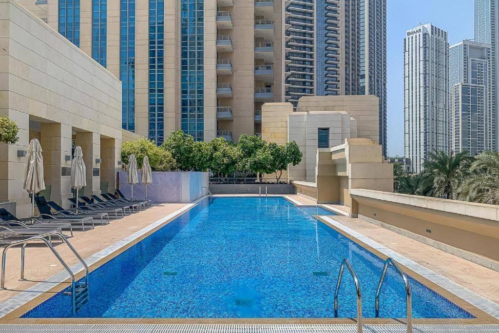 ドバイLux 1Br 2 Min To Burj Khalifaアパートメント エクステリア 写真